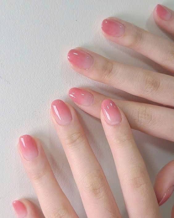 Lola Nails & Lashes nail photo 6
